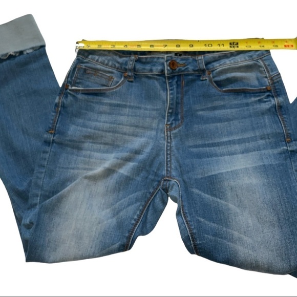 IRIS JEANS CUFFED SKINNY CROPS DISTRESSED WOMEN’S‎ DENIM JEANS SIZE 7 - Picture 13 of 14